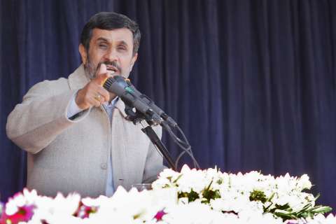 احمدی نژاد پشت پرده نوسان در بازار سکه طلا و ارز را افشا کرد