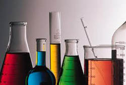 بررسی نوسانات مواد شیمیایی در بازار های مختلف