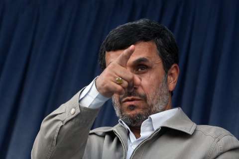 احمدی نژاد: دولت هیچ تعهدی درباره استیضاح نداده است