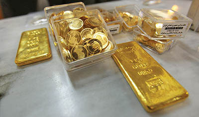 بهمنی اعلام کرد: ذخیره‌سازی 500 تن طلا و کنترل نرخ سکه