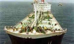 کشتی‌های ایرانی برای مقابله با تحریم‌ها نام انگلیسی روی خود گذاشتند