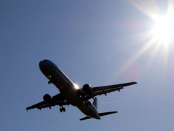 بررسی تعیین قیمت بلیت هواپیما بر مبنای تاثیر ارز بر ساعت پرواز تا یک هفته آینده