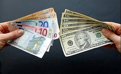 عرضه ارز صادرکنندگان با نرخ مبادله‌ای در مرکز مبادلات آغاز شد