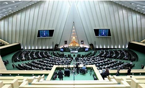 بررسی صلاحیت وزیر پیشنهادی ارتباطات در غیاب لاریجانی و با حضور و سخنرانی 10 دقیقه ای رییس جمهور