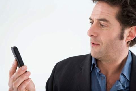نرخ پایه مکالمات تلفن همراه ۵۱۵ ریال تصویب شد