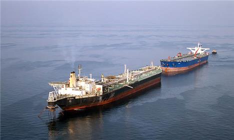 هزینه صادرات فرآورده نفتی 2 برابر شد/ دلایل توقف صادرات کانتینری نفت ایران