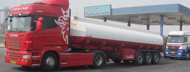 صادرات نفت به آسیا را با تانکرهای ایرانی انجام دادیم