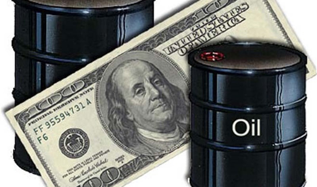 درآمدهای نفتی دولت را از مردم و تولید جدا می‌کند