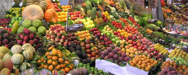 توزیع میوه شب عید از فردا آغاز می شود