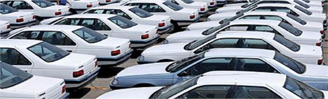 کاهش جزئی قیمت خودرو در رکود بازار و سردرگمی خریداران