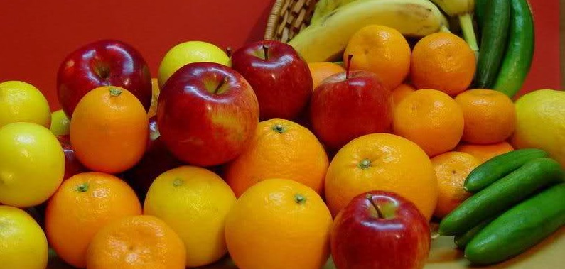 فروش سیب‌های ایرانی در سوپر مارکت‌های امارات