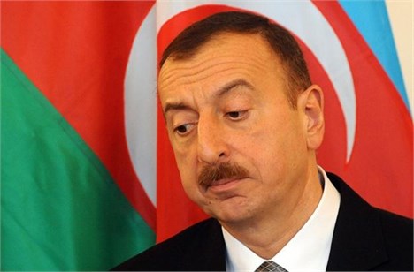کاهش 35 درصدی ارزش واحد پول جمهوری آذربایجان