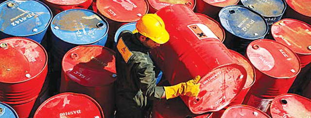 افزایش ۱۰دلاری قیمت نفت ایران در فوریه ۲۰۱۵