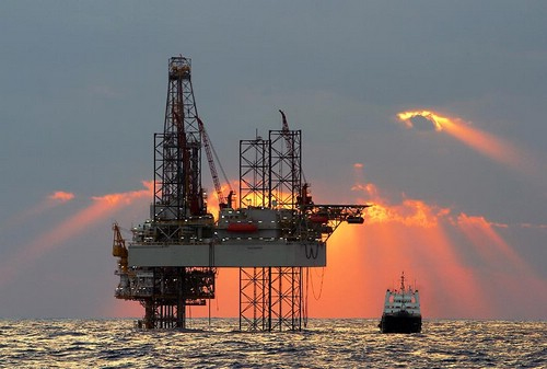 کاهش 5 درصدی بهای نفت خام در روز جمعه
