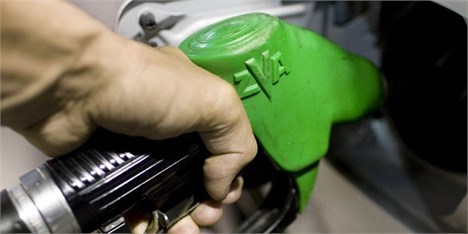 اقدام دولت در آزادسازی قیمت بنزین قانونی ومنطقی است