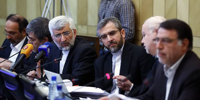 نقوی حسینی: به گفته جلیلی، برجام لغو تحریم‌ها را تضمین نمی‌کند