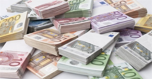 تورم منفی اروپا دلار را بالا برد