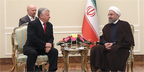 روحانی: روابط ایران و اروپا در مسیر توسعه است
