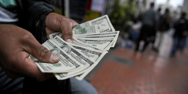 کریمی: افزایش ورود ارز به بازار تا یک ماه آینده