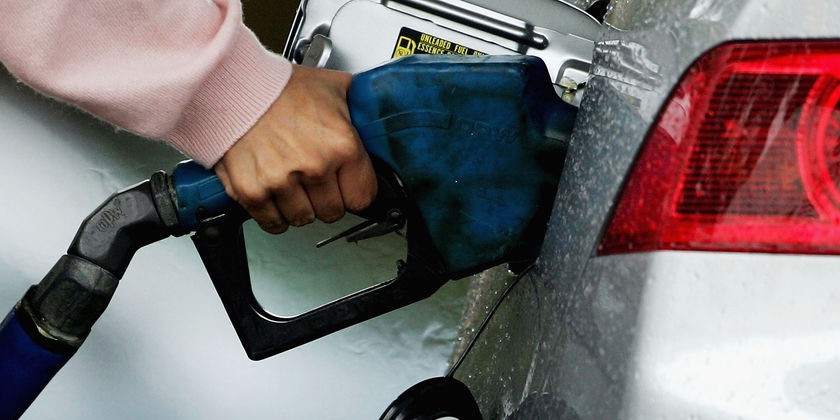 قائم مقام وزیر نفت: تنها راه کاهش مصرف سوخت، اصلاح قیمت‌هاست