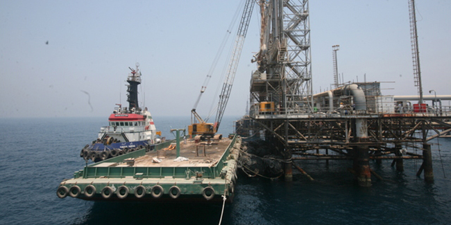 انجام تعمیرات اساسی در پایانه‌های نفتی/ایران آماده افزایش صادرات