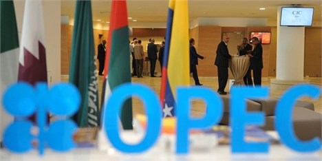 عزم اوپک برای دفاع از قیمت نفت به بوته آزمایش گذاشته می‌شود