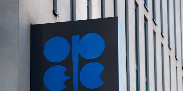 قیمت نفت با عدم پایبندی برخی کشورها به توافق اوپک کاهش یافت