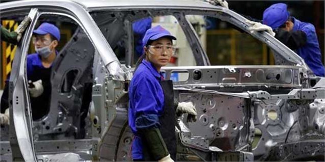 چینی‌ها خودروهای خارجی می‌خرند/ تولیدات خود را صادر می‌کنند