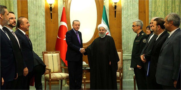 روحانی: تقویت همکاری های تجاری و اقتصادی ایران و ترکیه بسیار حائز اهمیت است