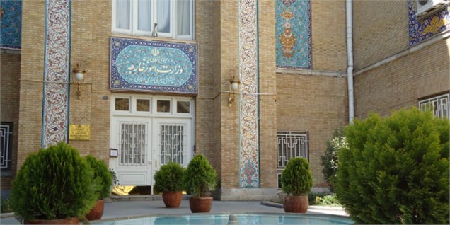 ابلاغ اعتراض شدید ایران به سفیر انگلستان در پی حمله به سفارت