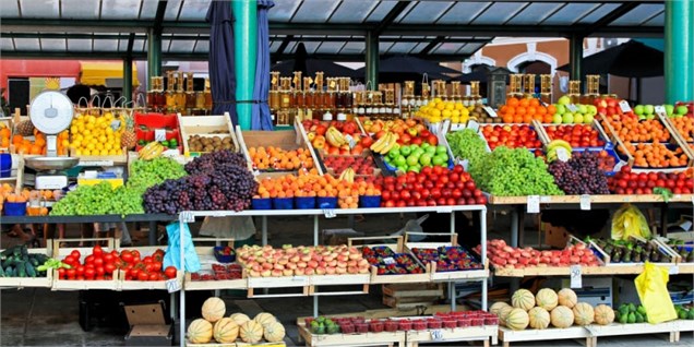 هاشمی: آغاز توزیع میوه شب عید از فردا