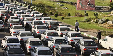 انباشت بیش از ٥٥٠ هزار خودرو در استان‌های مازندران و گیلان