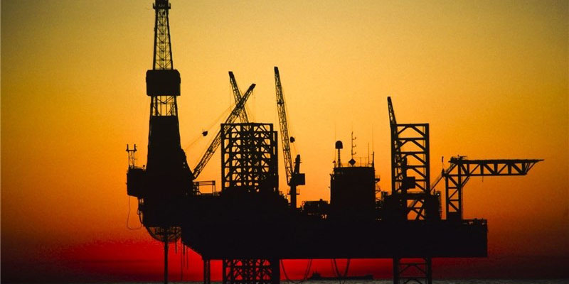 کمبود عرضه در بازار نفت باعث افزایش قیمت می‌شود