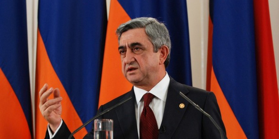 نخست‌وزیر ارمنستان از سمت خود کناره‌گیری کرد