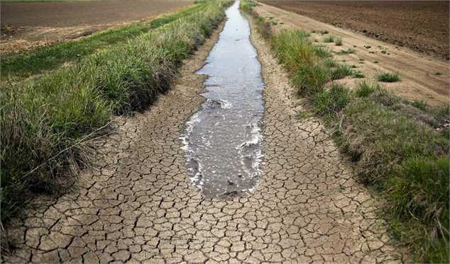کاهش 35 درصدی حجم آب‌های سطحی کشور