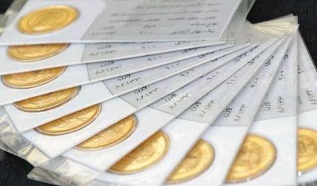 خریداران سکه در انتظار اعلام نظر بانک مرکزی درباره مالیات سکه