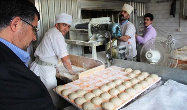 گشت تعزیرات و سازمان حمایت در نانوایی‌های تهران از هفته آینده/ برخورد شدید با گرانفروشان