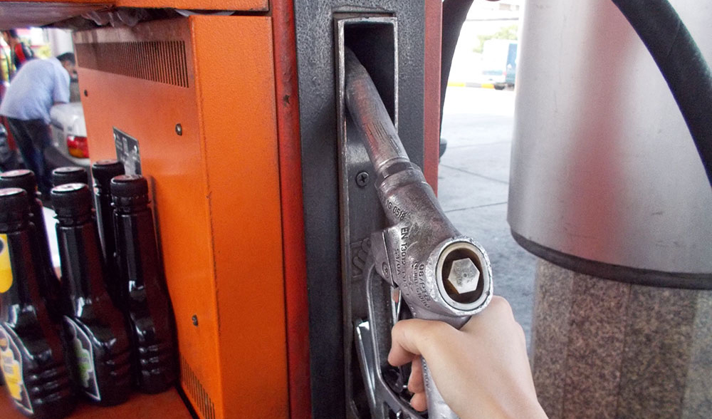 تفاوت کیفیت بنزین در شهر‌های مختلف طبیعی است
