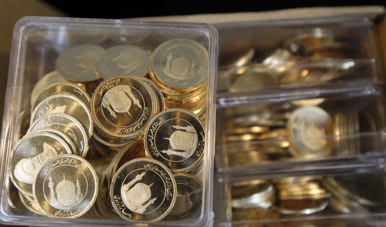 کاهش ۱۵ هزار تومانی سکه امامی/ طلای ۱۸ عیار ۱۲۰۰ تومان کاهش قیمت داشته است