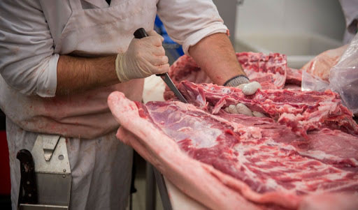 قیمت گوشت قرمز با وفور عرضه کاهش می‌یابد