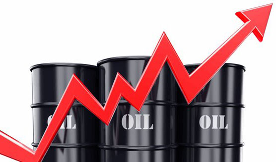 کاهش ذخیره‌سازی‌ها نفت را گران کرد