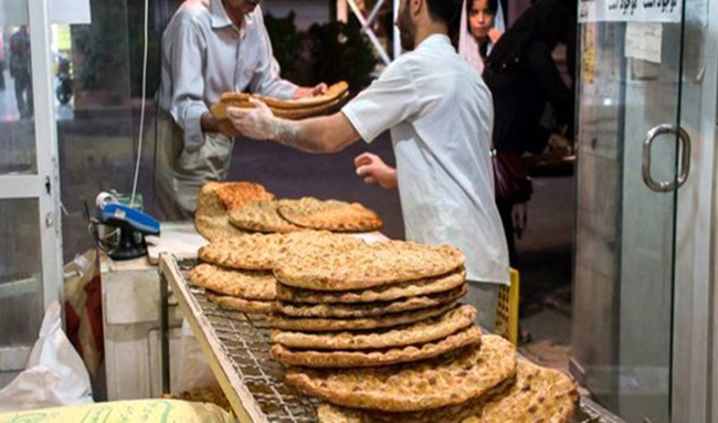 گلایه نانوایان از بی توجهی مسئولان به تعیین تکلیف قیمت نان