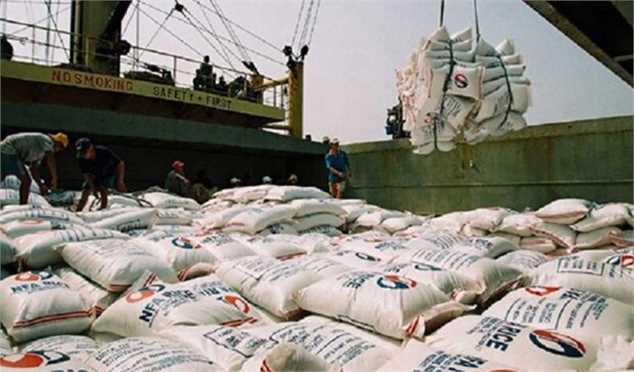 سکوت وزارت صمت در ماجرای برنج‌های دپو شده در گمرک