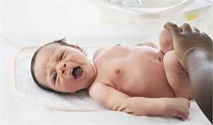 آلرژی به شیر در نوزادان به عنوان یکی از چند علت اسهال در نوزادان