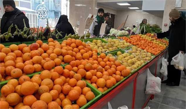 ستاد تنظیم بازار مسئول فروش میوه نیست/ دپو میوه در انبارها ربطی به تنظیم بازار شب عید ندارد