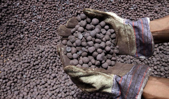 عرضه ۱۰ هزار تن آهن اسفنجی در بورس کالا