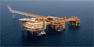 آغاز عملیات بارگیری نخستین محموله صادراتی نفت ایران از دریای عمان