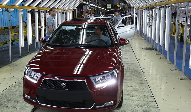 رشد ۱.۸ درصدی تولید خودرو در سال ۱۴۰۰