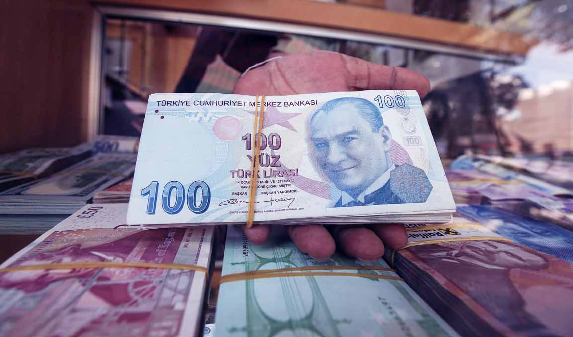 سقوط ۴۴ درصدی ارزش لیر ترکیه در سال ۲۰۲۱