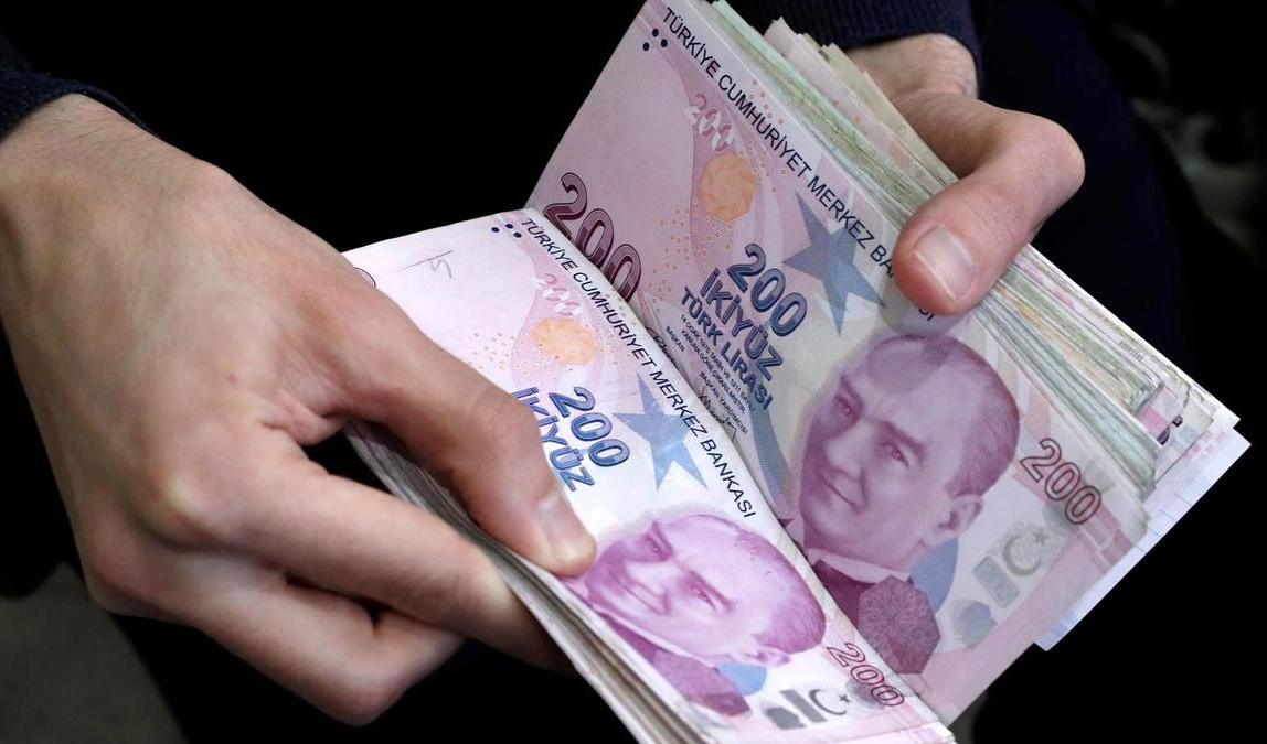 درخواست دولت ترکیه از مردم برای کنار گذاشتن دلار به نفع لیر
